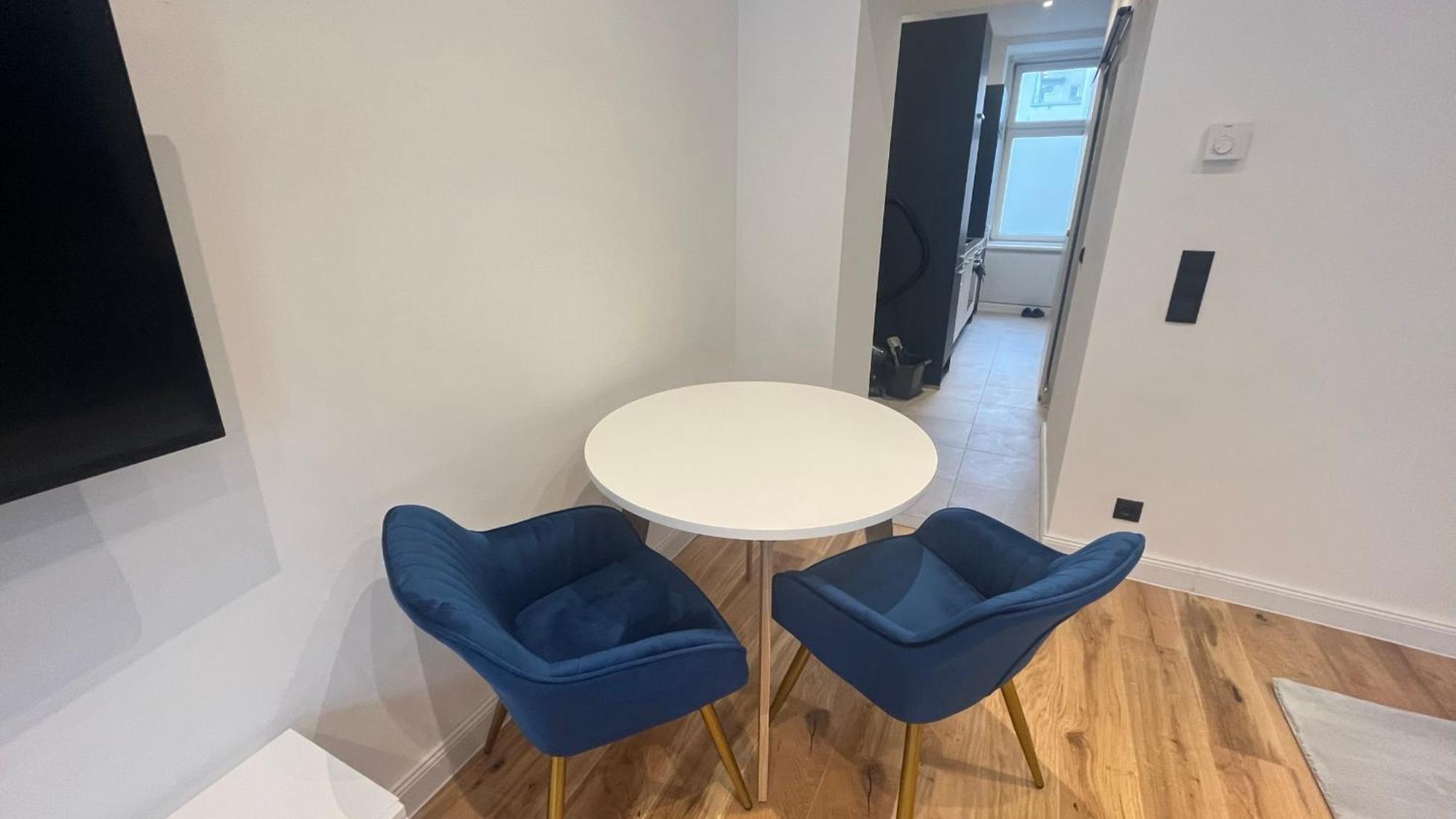 K&K Apartment Near Hauptbahnhof - Kingsize Bed เวียนนา ภายนอก รูปภาพ
